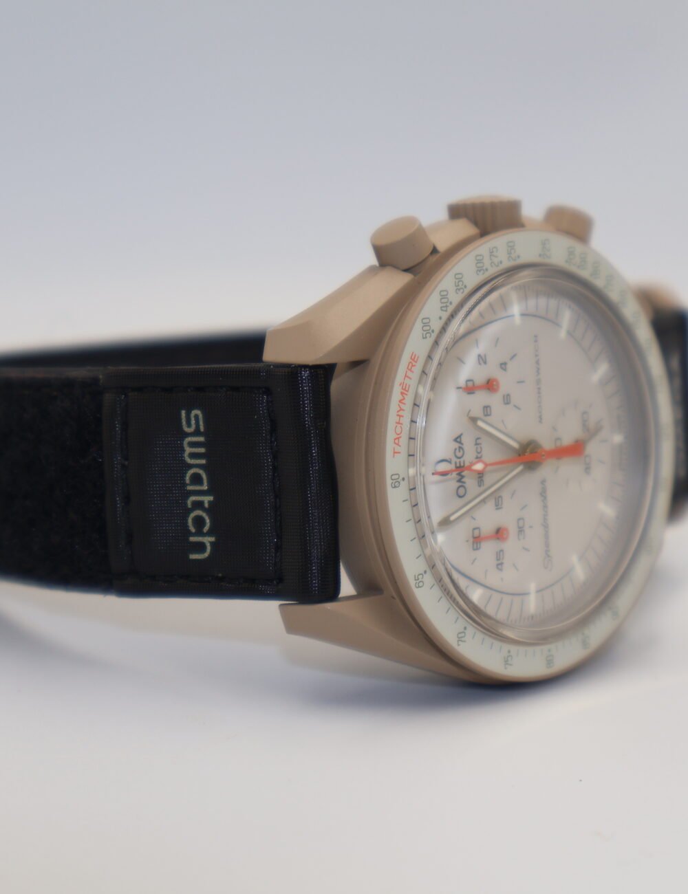 Omega x Swatch- Reloj Mission to Jupiter Brown - Image 3