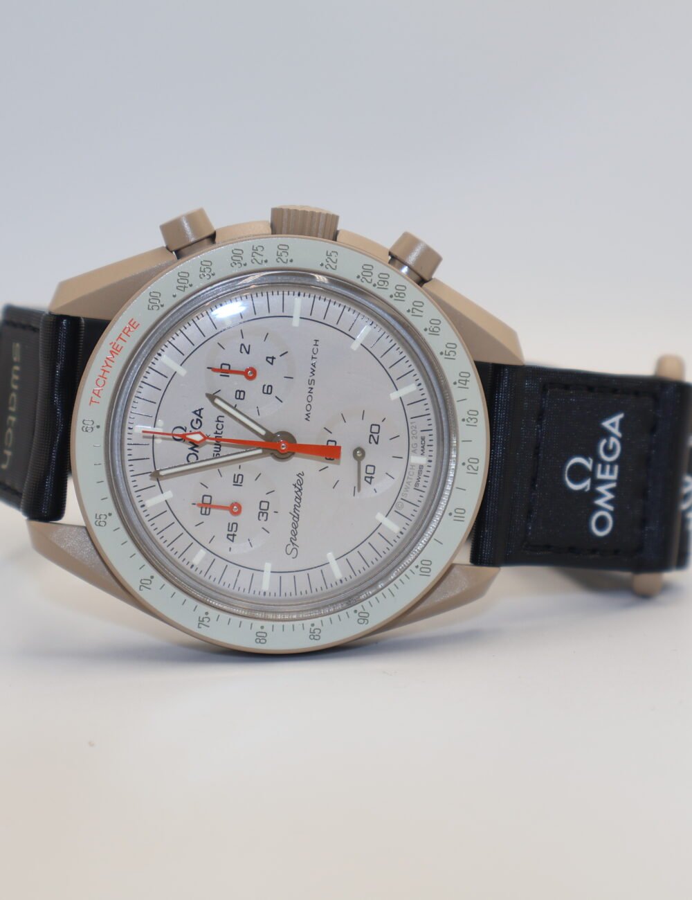 Omega x Swatch- Reloj Mission to Jupiter Brown - Image 4