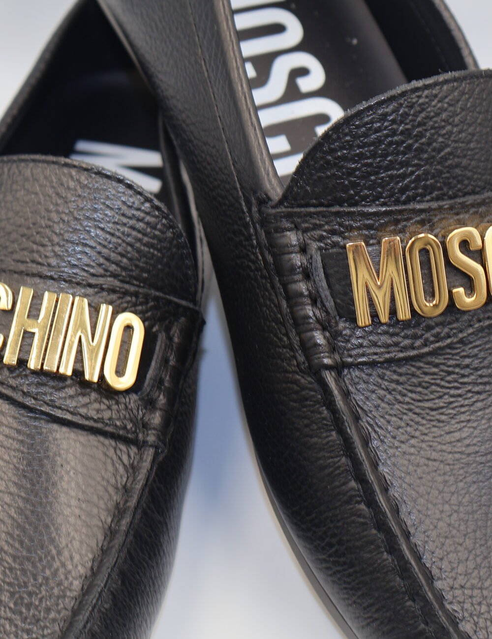 Moschino- Mocasines con placa del logo - Image 5