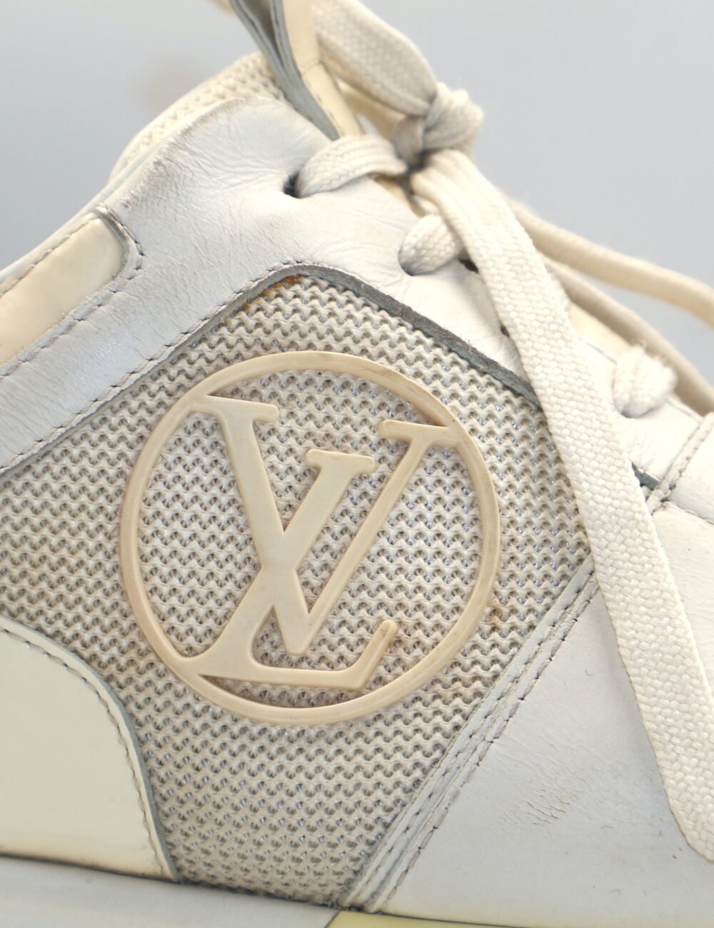 Louis Vuitton- Zapatillas Deportivas Run Away de Cuero - Image 2