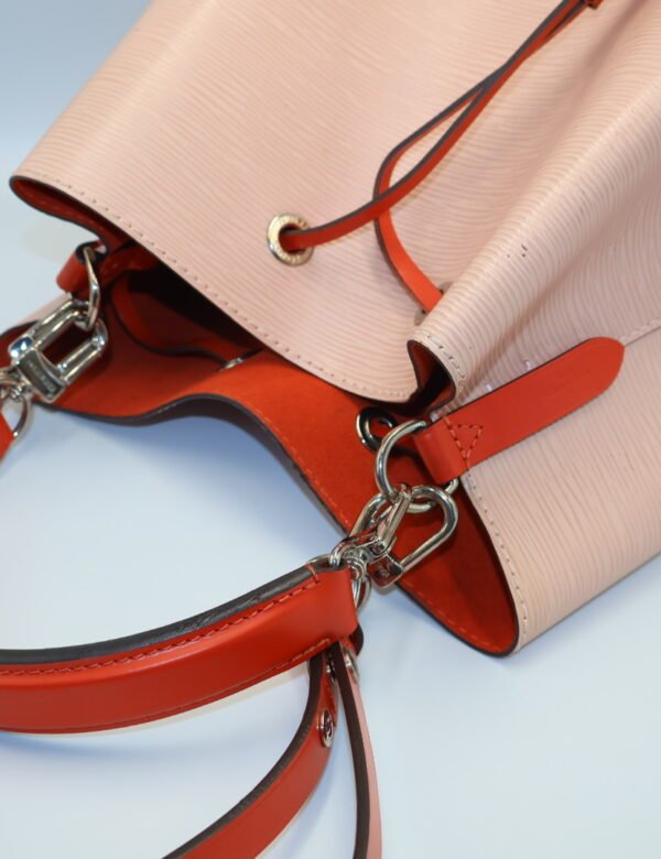 LOUIS VUITTON - NÉONOÉ EPI