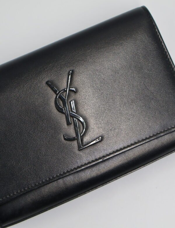 SAINT LAURENT - KATE BELT BAG CANGURERA Y CLUTCH