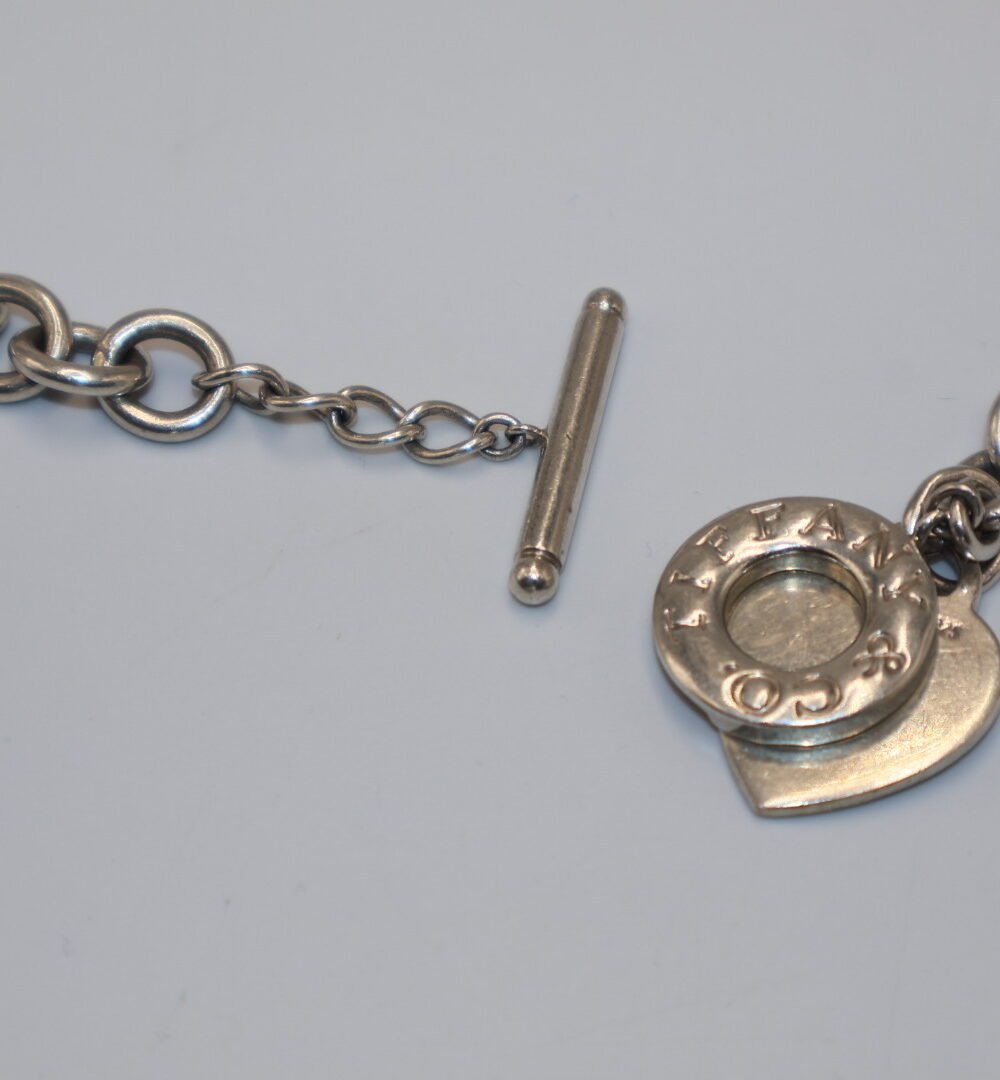 TIFFANY & CO - COLLAR CON PLACA ESTILO CORAZÓN - Image 7