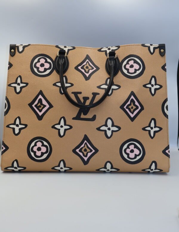 LOUIS VUITTON-BOLSO ONTHEGO DE CUERO COLOR CAMEL