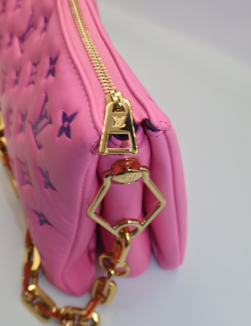 LOUIS VUITTON BANDOLERA DE COUSSIN - Image 4