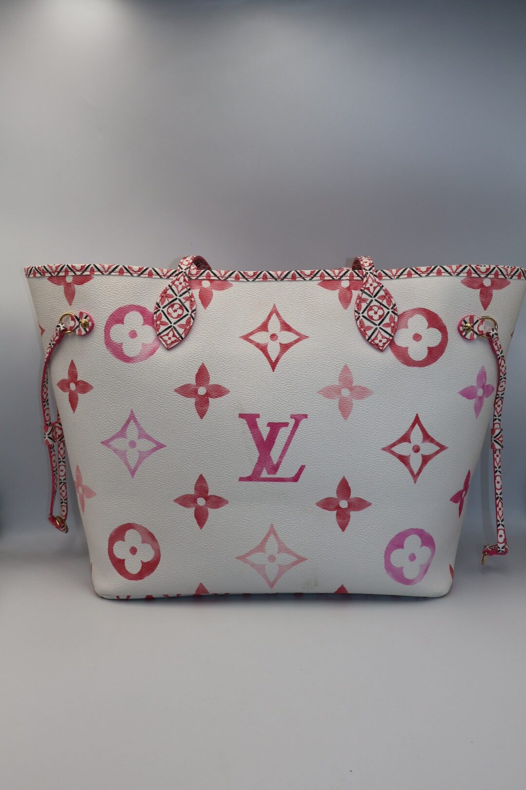 LOUIS VUITTON - BOLSA BY THE POOL MONOGRAM GIANT NEVERFULL MM EDICION LIMITADA ROSA