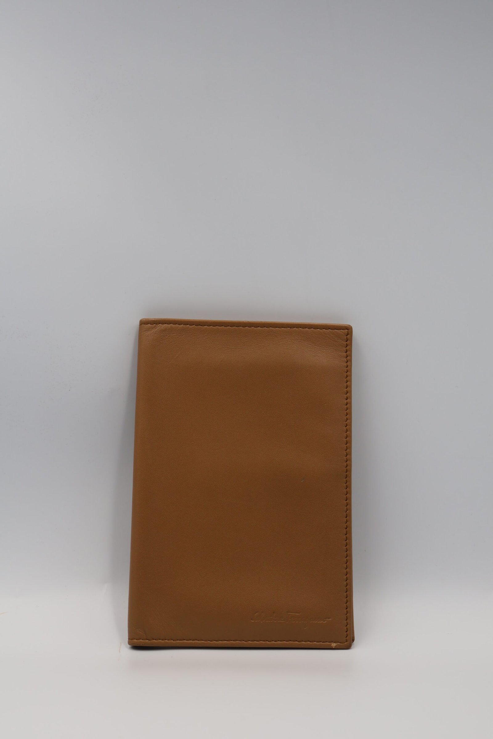 SALVATORE FERRAGAMO - FUNDA PASAPORTE