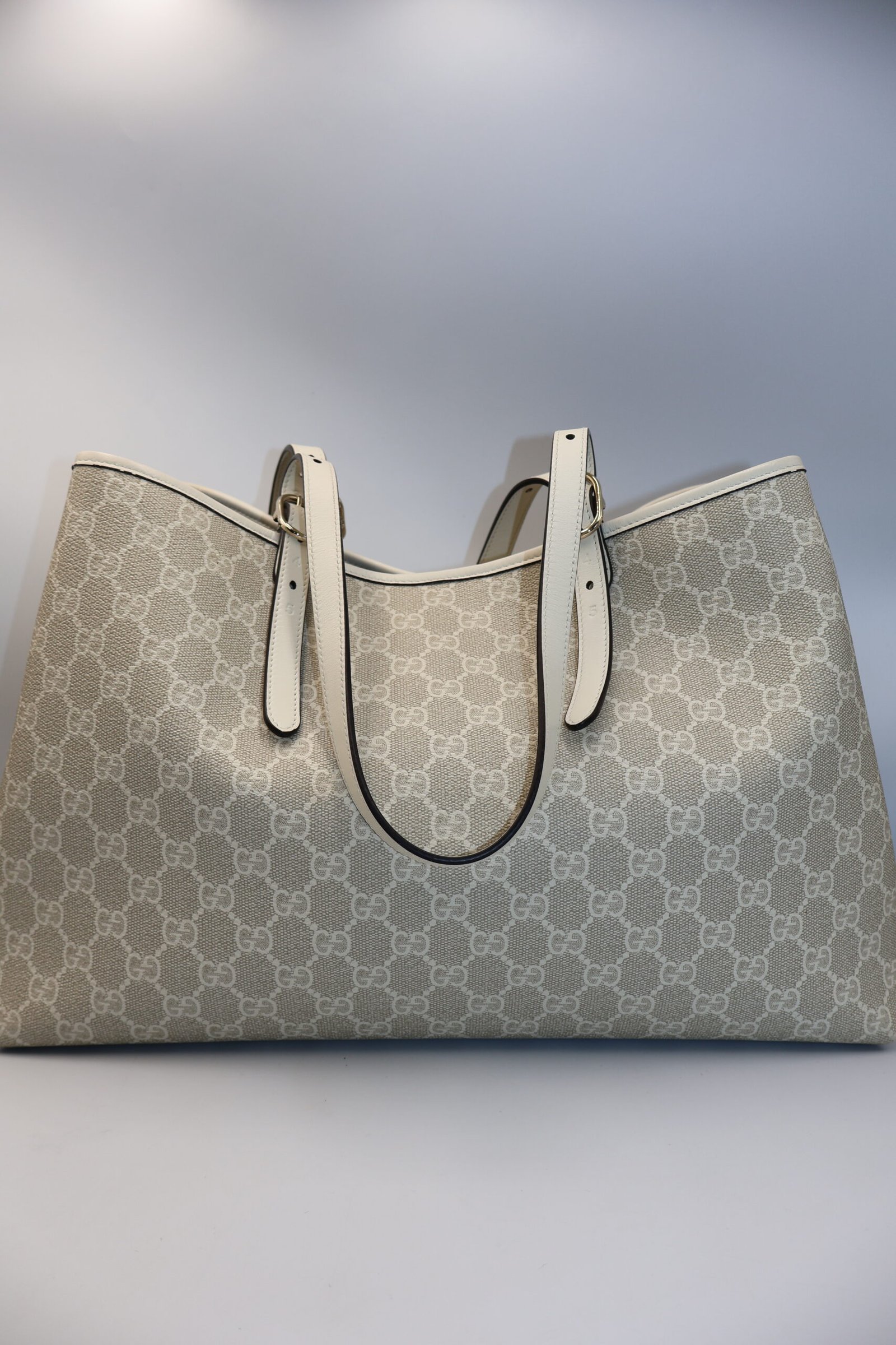 GUCCI - BOLSO TOTE GRANDE GG EMBLEM