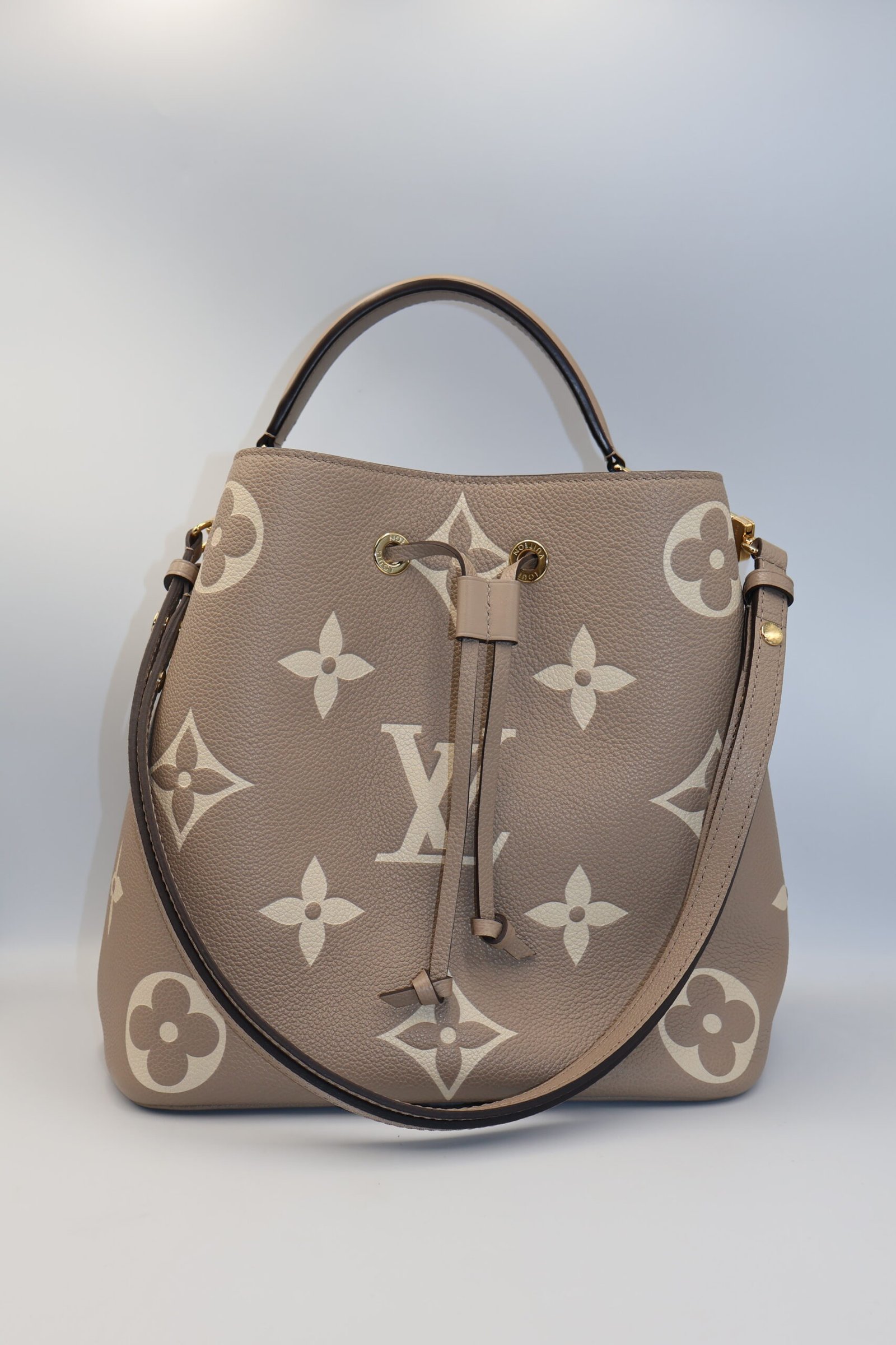 LOUIS VUITTON - NEO NOE MM