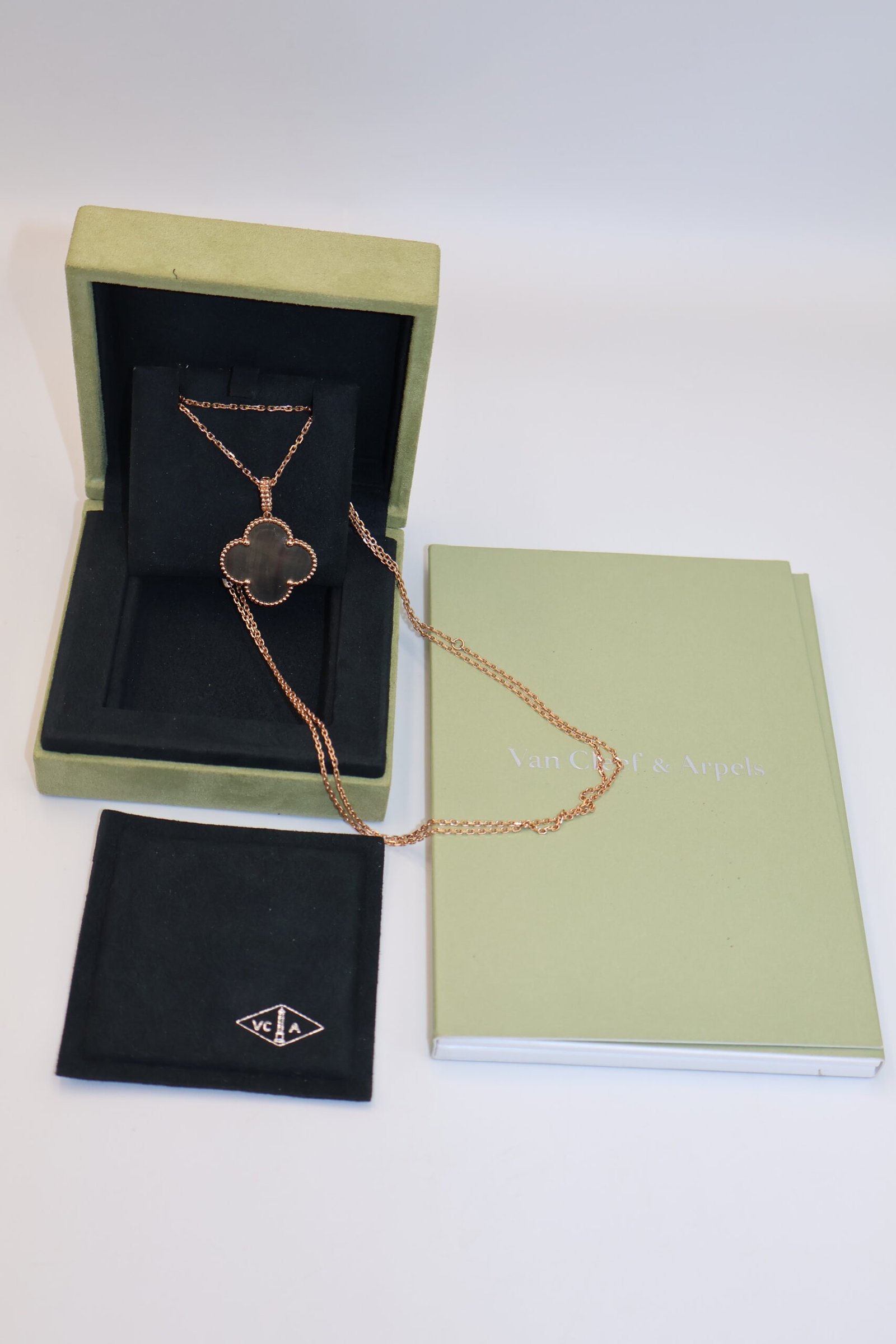 VAN CLEEF - COLLAR SAUTOIR ALHAMBRA , 1 MOTIVO