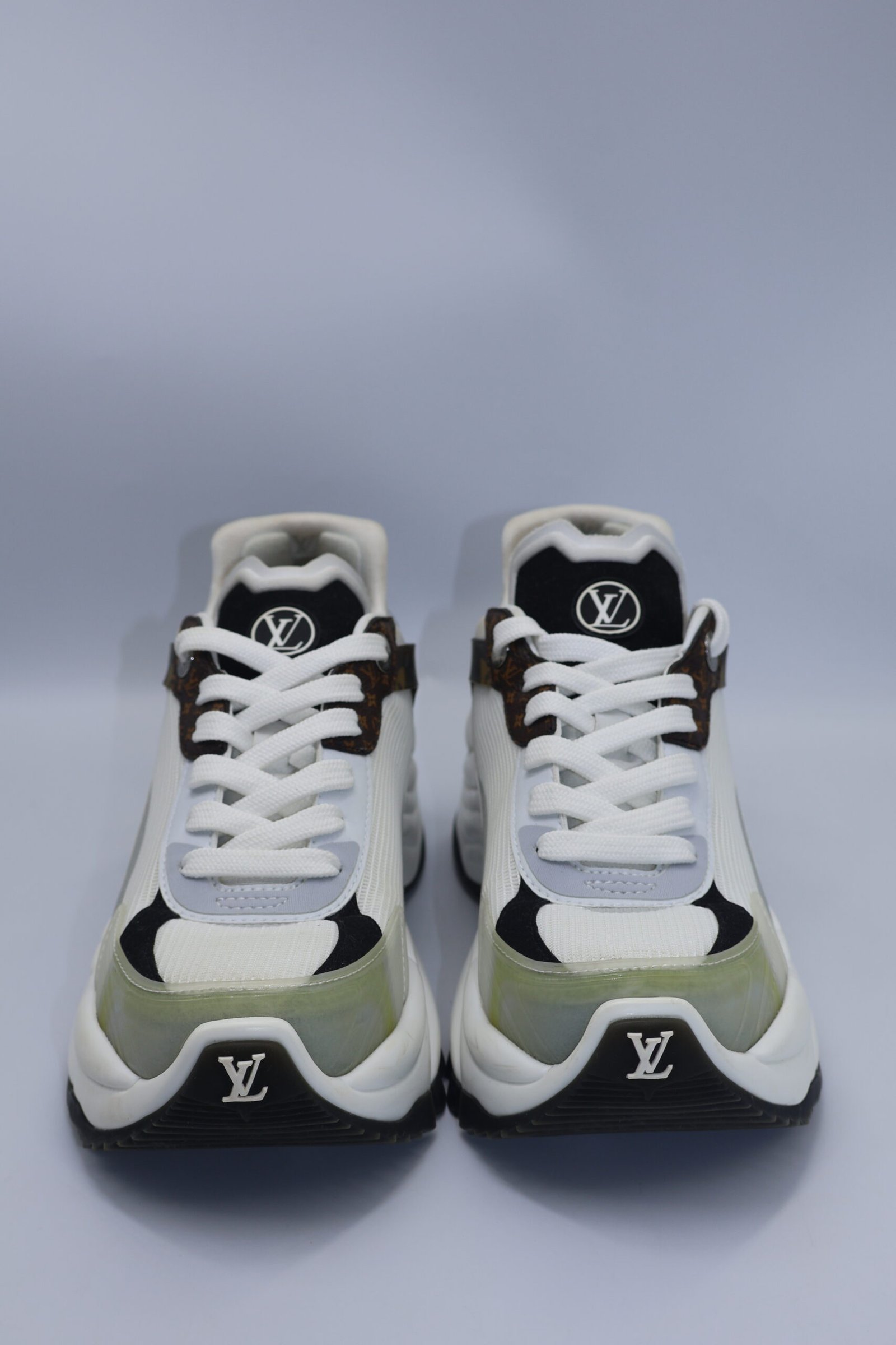 LOUIS VUITTON - TENIS RUN TRAINER