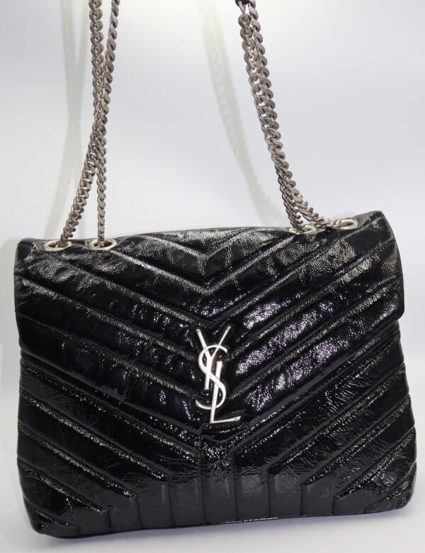 SAINT LAURENT - BOLSO LOULOU DE CHAROL