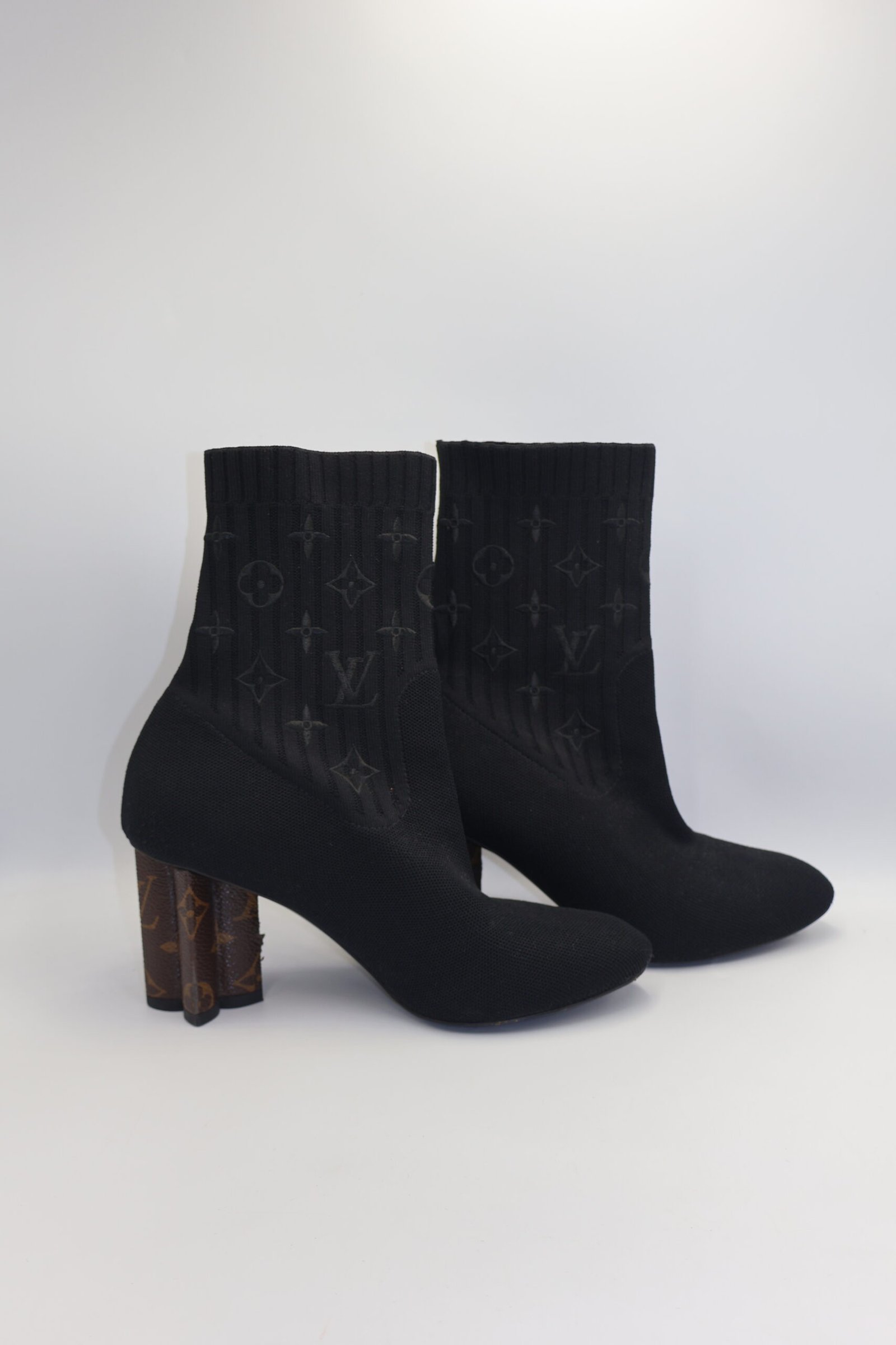 LOUIS VUITTON - BOTIN SILHOUETTE