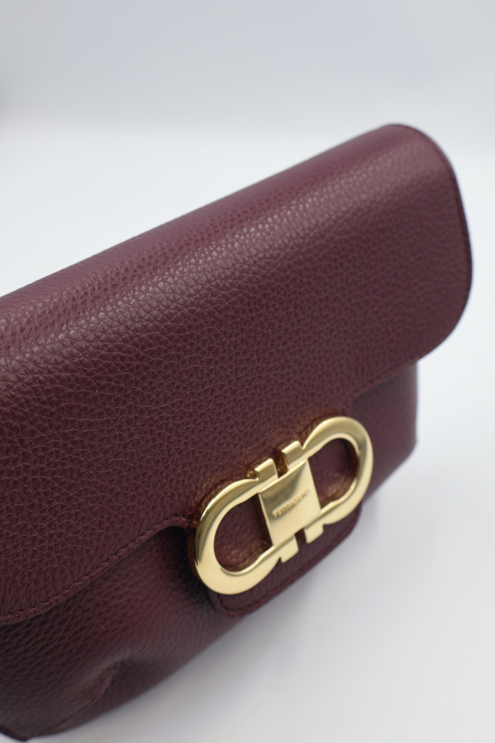 SALVATORE FERRAGAMO - BOLSO BANDOLERA DOUBLE GANCINI - Image 5