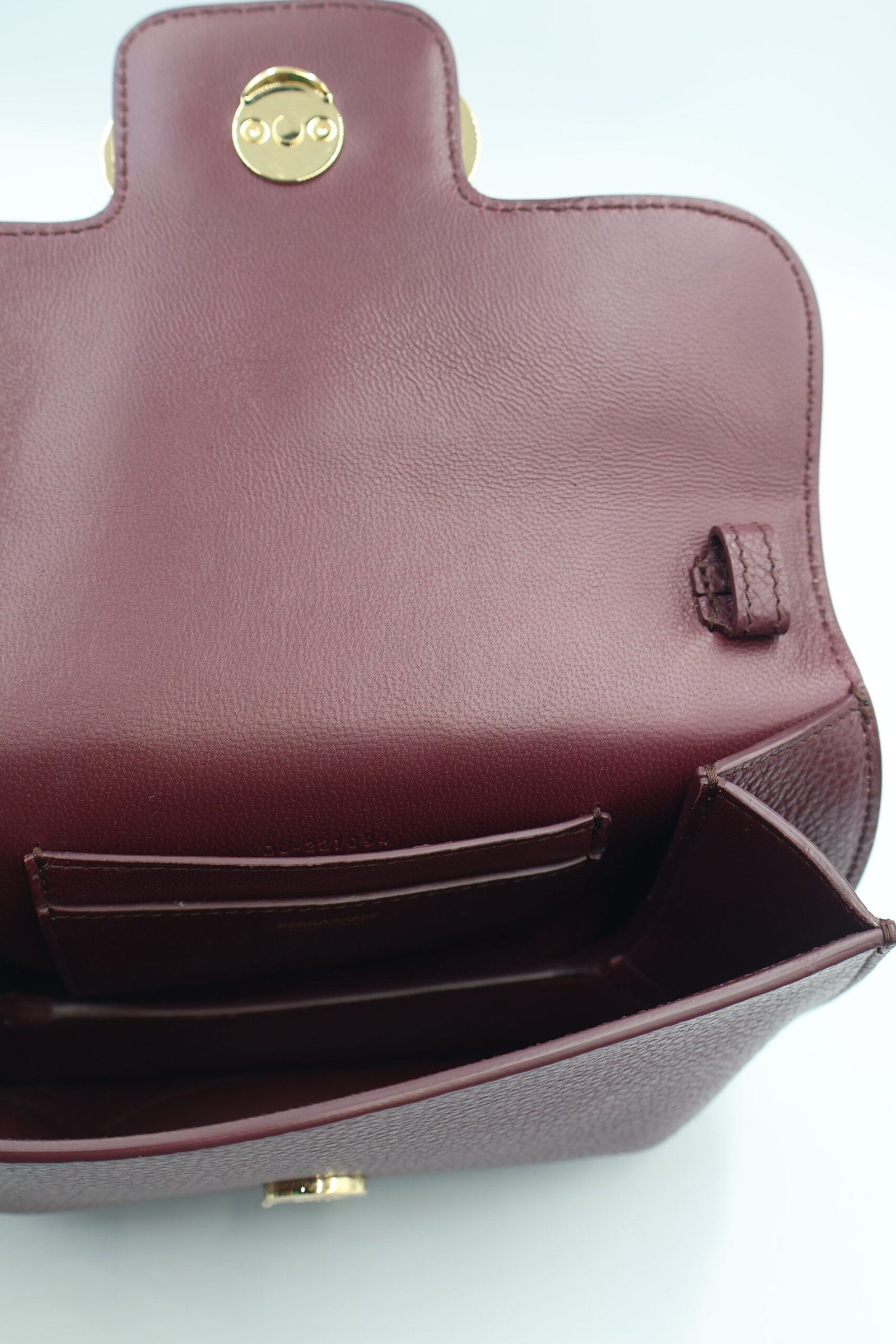 SALVATORE FERRAGAMO - BOLSO BANDOLERA DOUBLE GANCINI - Image 9